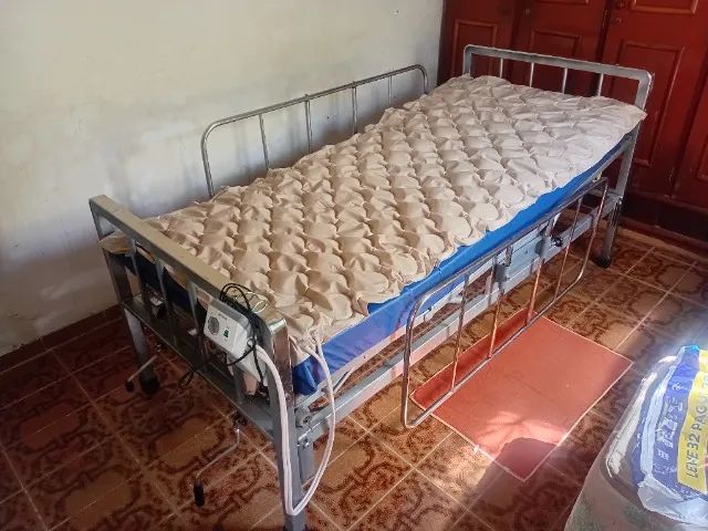 Cama Hospitalar + Colchão Pneumático