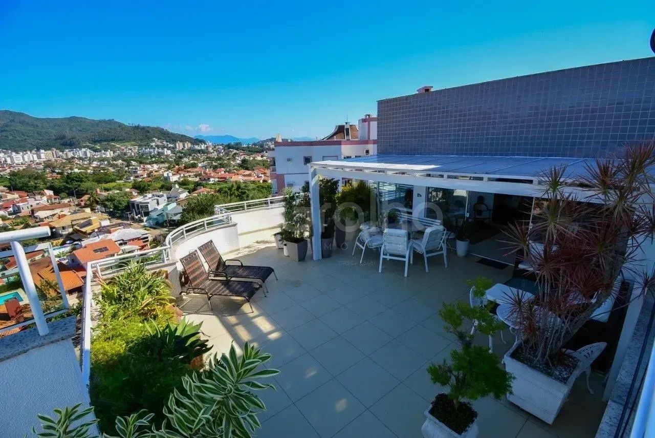 Imóvel para venda possui 253 metros quadrados com 3 quartos em Itacorubi - Florianópolis - - Foto 3