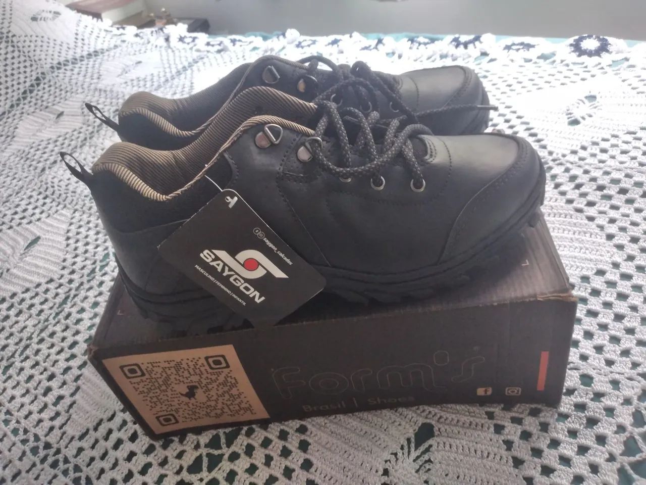 Bota Nova de Couro Preto Tam 42 - Foto 2