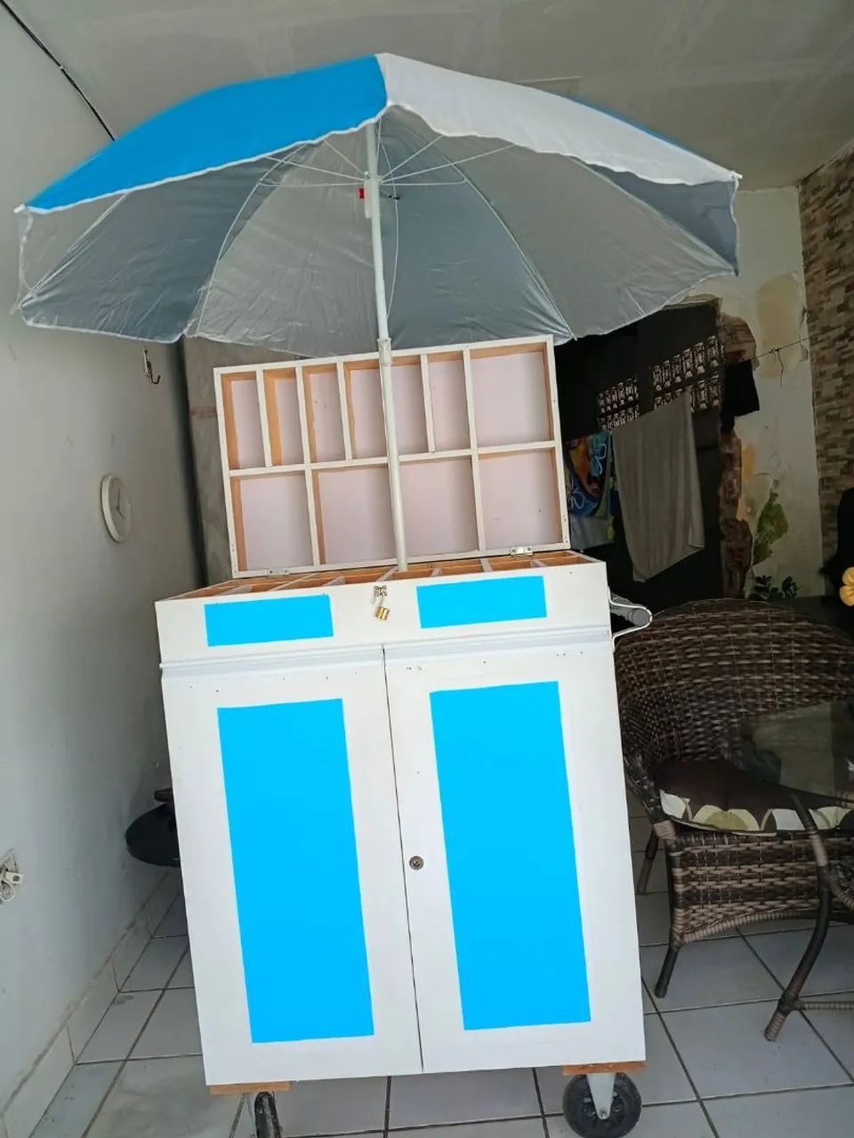 Fiteiro móvel em madeira - Foto 5