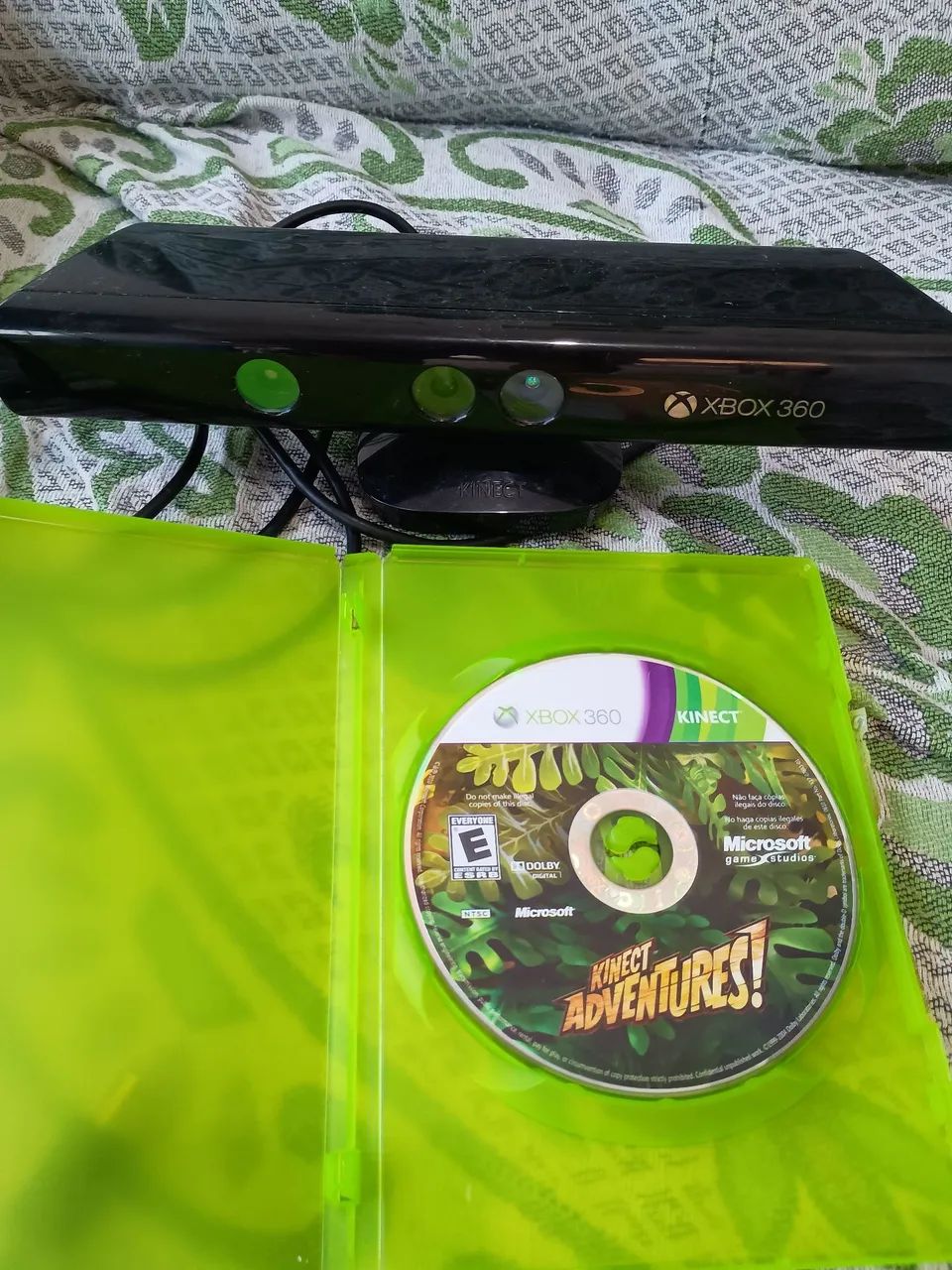 Kinect Xbox com jogo