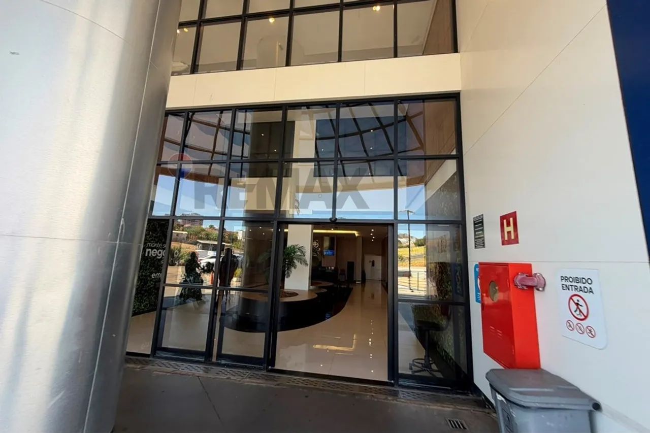Sala Comercial com 450m² na Vila Silvéria, Araxá - Foto 4