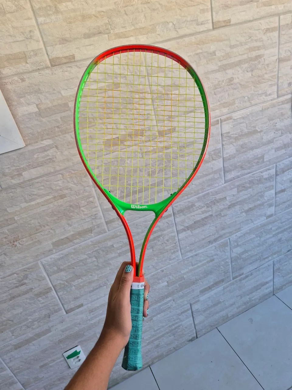 Raquete de Tênis Wilson Verde - Marca Profissional - Foto 2