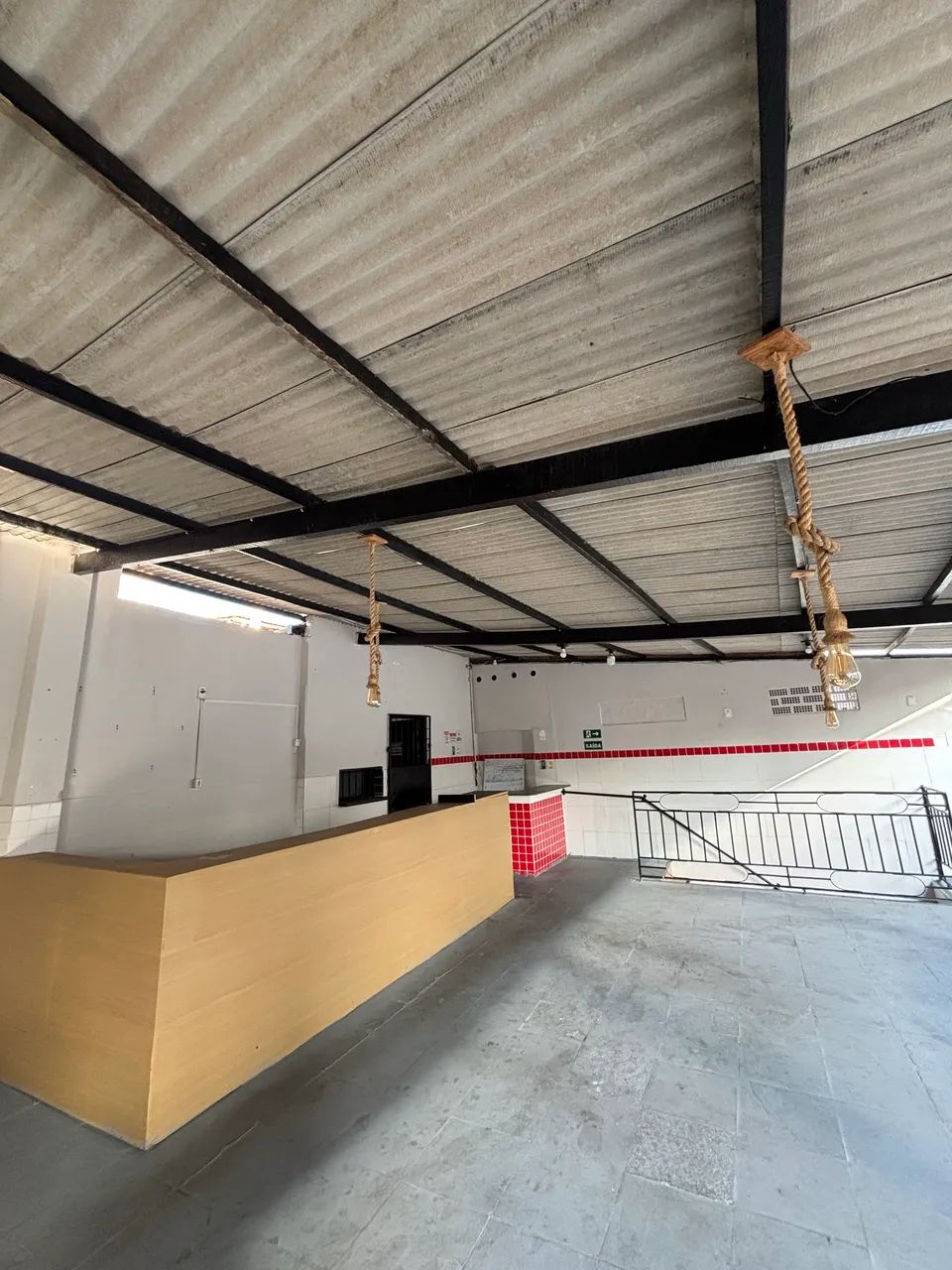 ALUGO PONTO COMERCIAL NO CENTRO DO CABULA - Foto 2