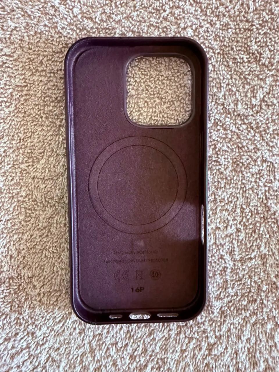 Vendo capinha usado de IPhone 16 pro - Foto 4