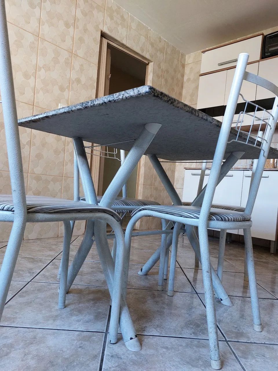 Mesa granito com 4 cadeiras - Foto 5