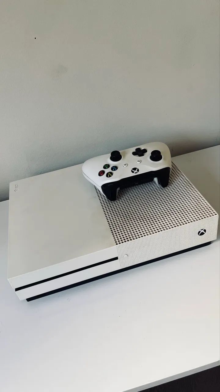 Xbox One S 512GB + Controle - Foto 2