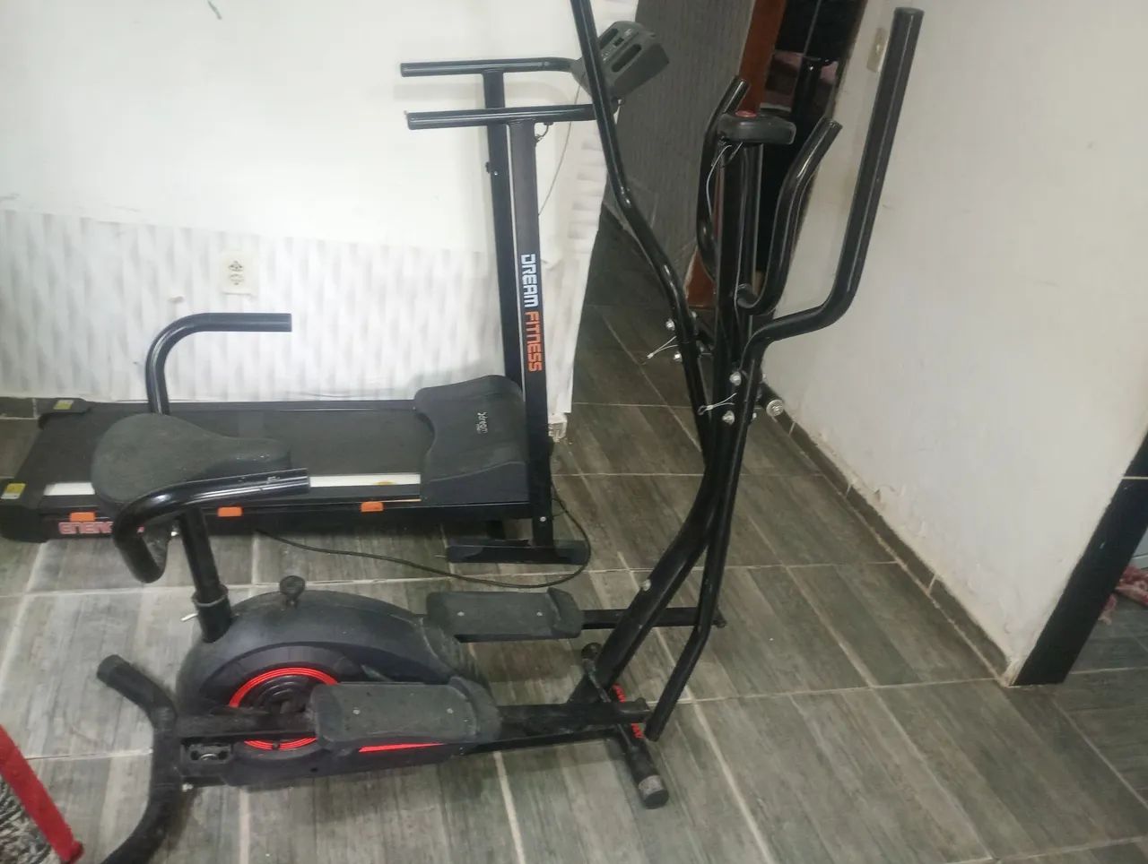 Double Training, simulador de caminhão e Bike.