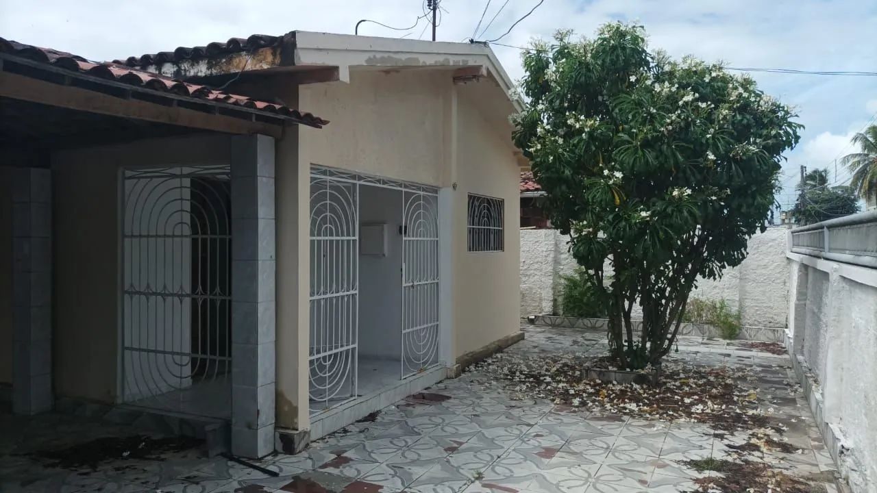 Ótima Casa com Ponto Comercial à Venda no Ernesto Geisel! ?? Localização privilegiada, na  - Foto 2