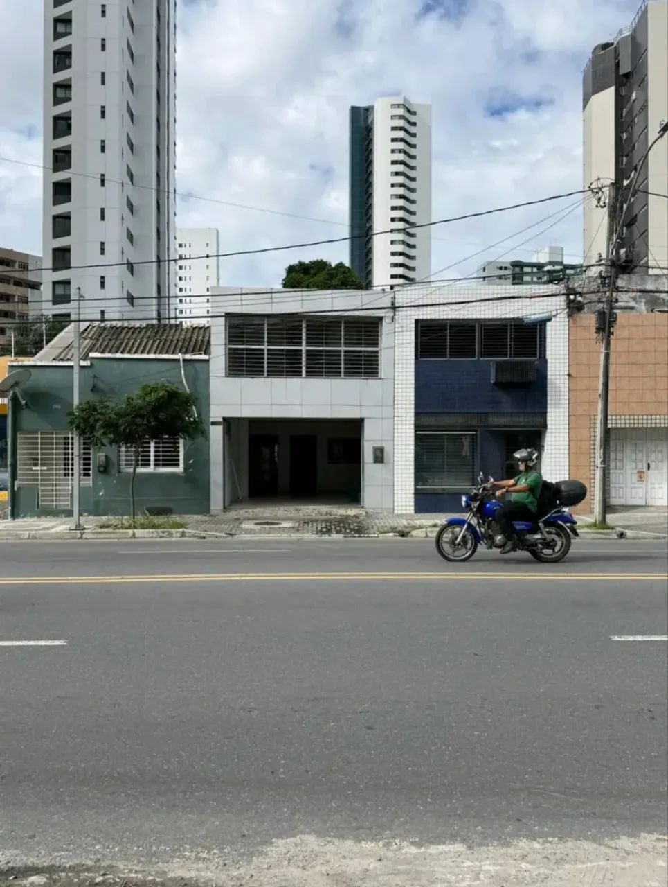 ALUGO ÓTIMA LOJA COMERCIAL NO BAIRRO DE CASA FORTE / RECIFE - Foto 4