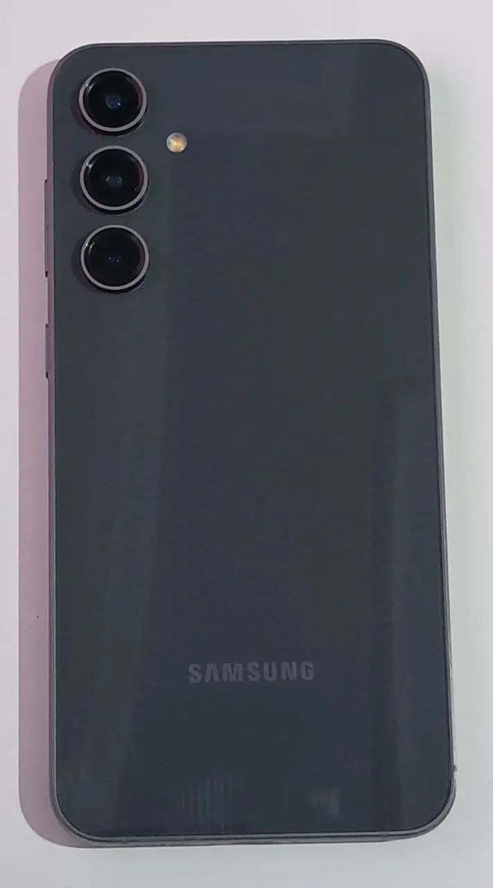S23 fe 128 gb  quase 2 anos de uso 
