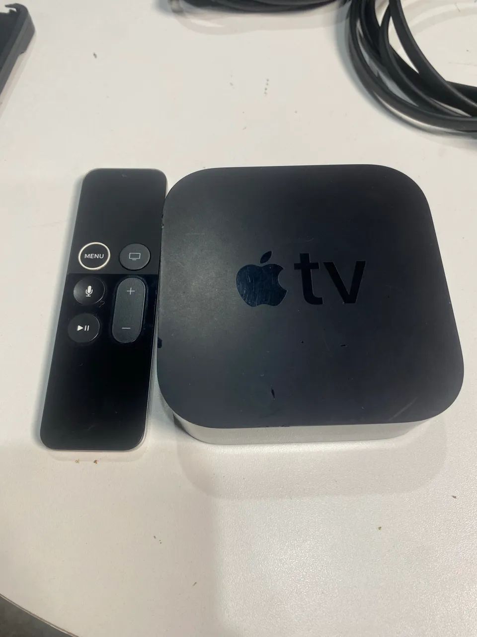 Apple TV A1842 32 GB 4 geração com siri remote 