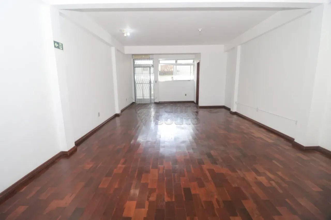 Sala Comercial no Centro - Excelente Localização e Espaço Amplo