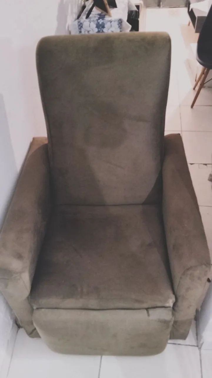 Poltrona Reclinável do Papai - Confortável e Bem Conservada - Foto 3