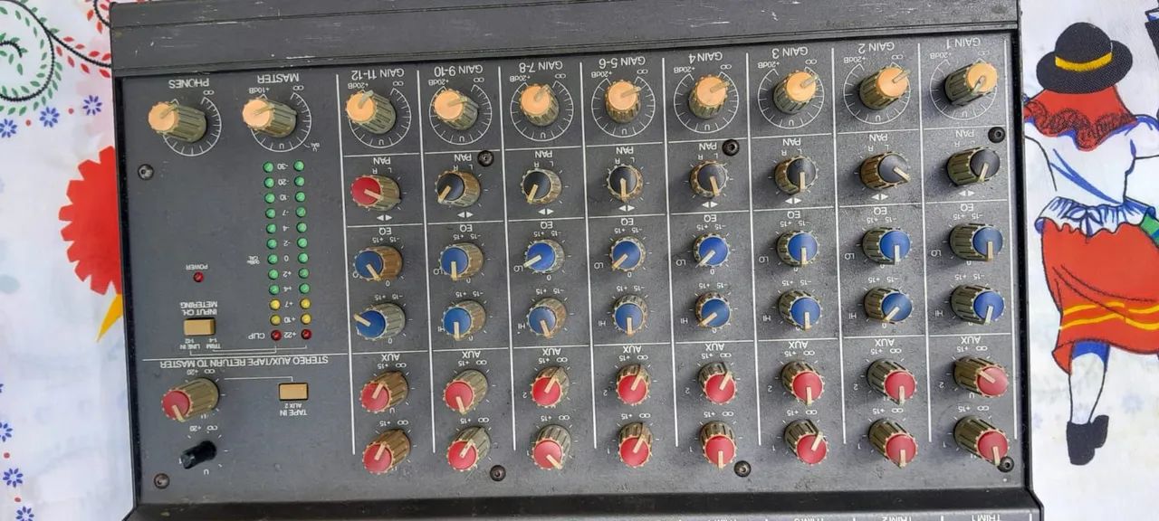 Mackie 1202  - Foto 3