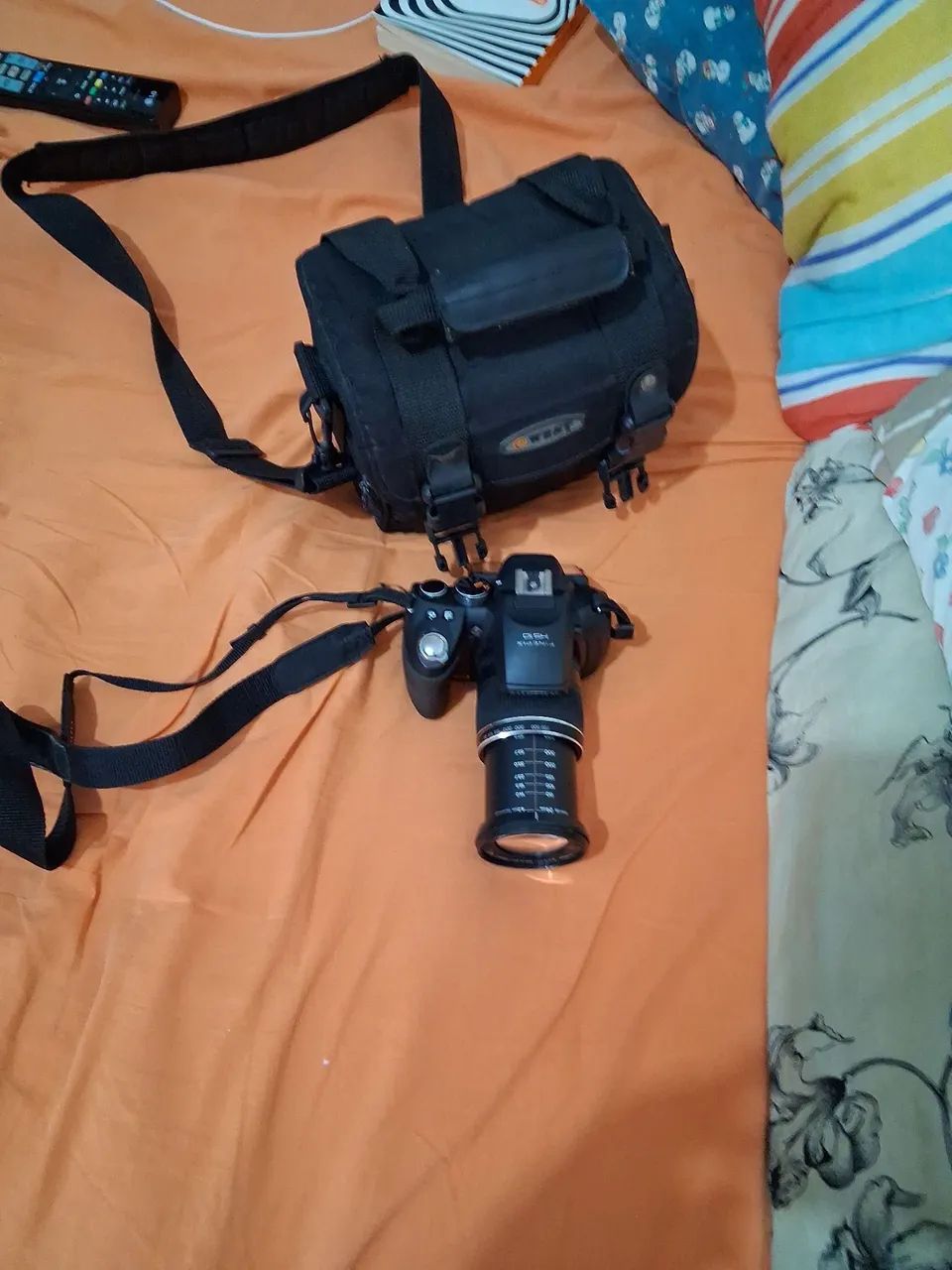 Câmera Fujifilm Finepix HS10 