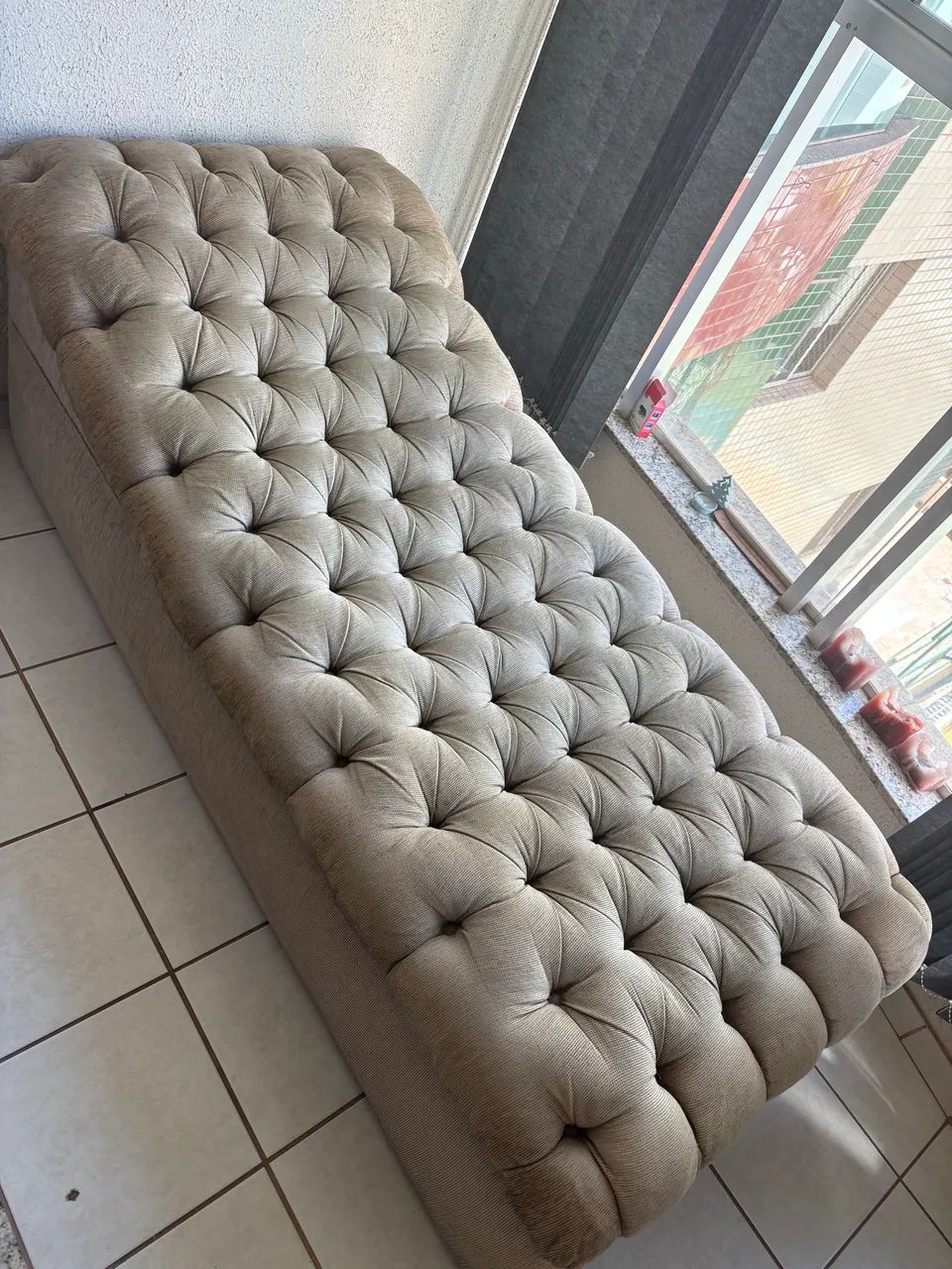 Divã estilo Chesterfield - Foto 4