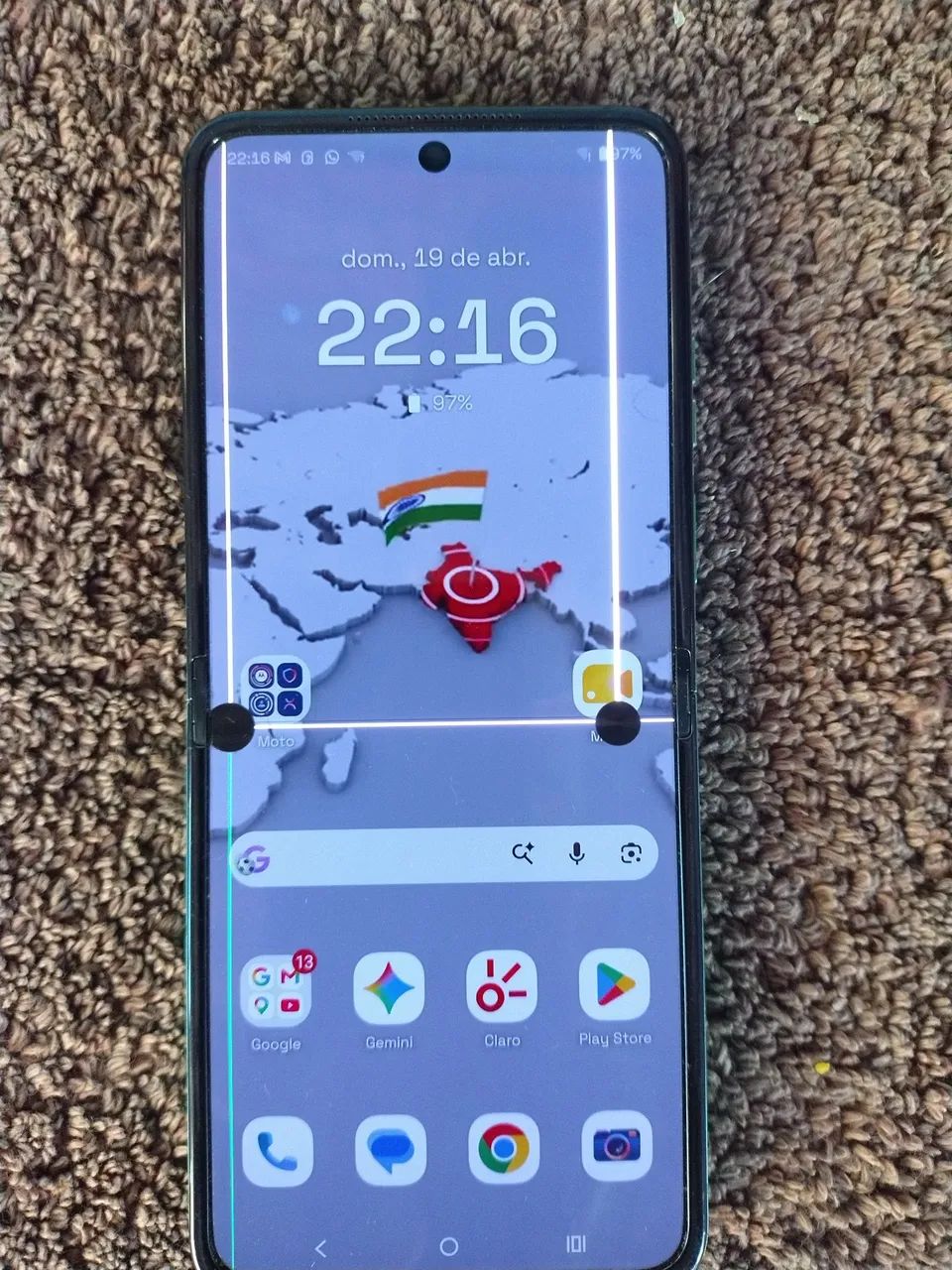 Celular moto Razr 60 , venda ou troca, defeito touch principal - Foto 3