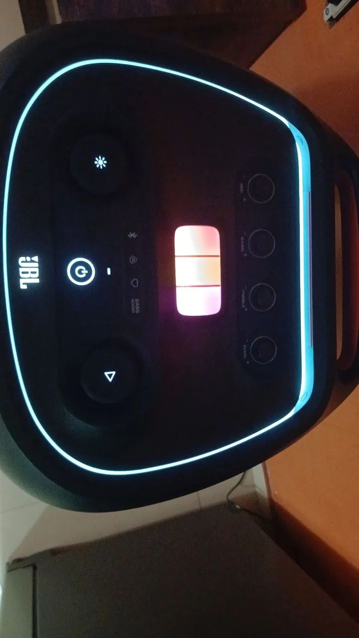 Caixa de som JBL  - Foto 2