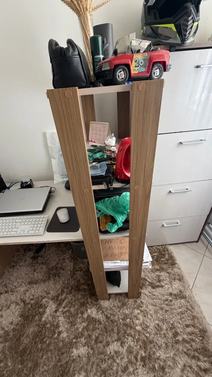 Mesa de computador e armário - Foto 2