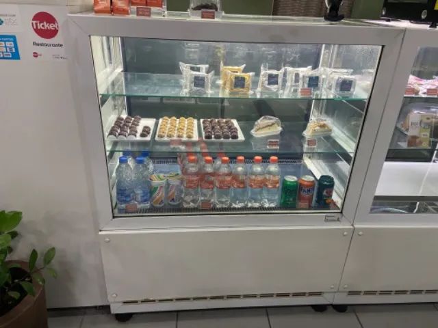 Vitrine/Balcão Refrigerado Branca (Marca Ômega) 1 metro