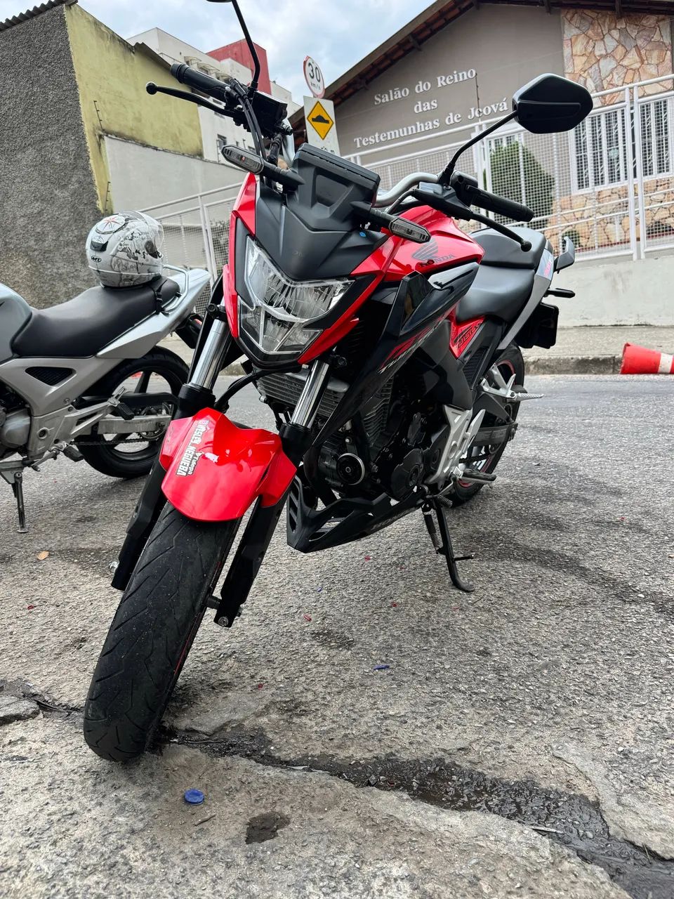 CB 300F 2024 MUITO NOVA  - Foto 4