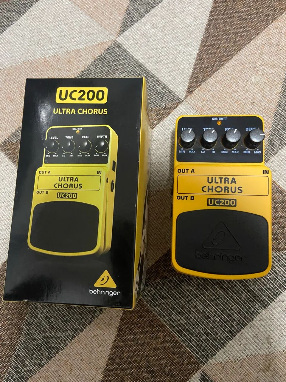 Pedal Chorus! Para vender logo. 