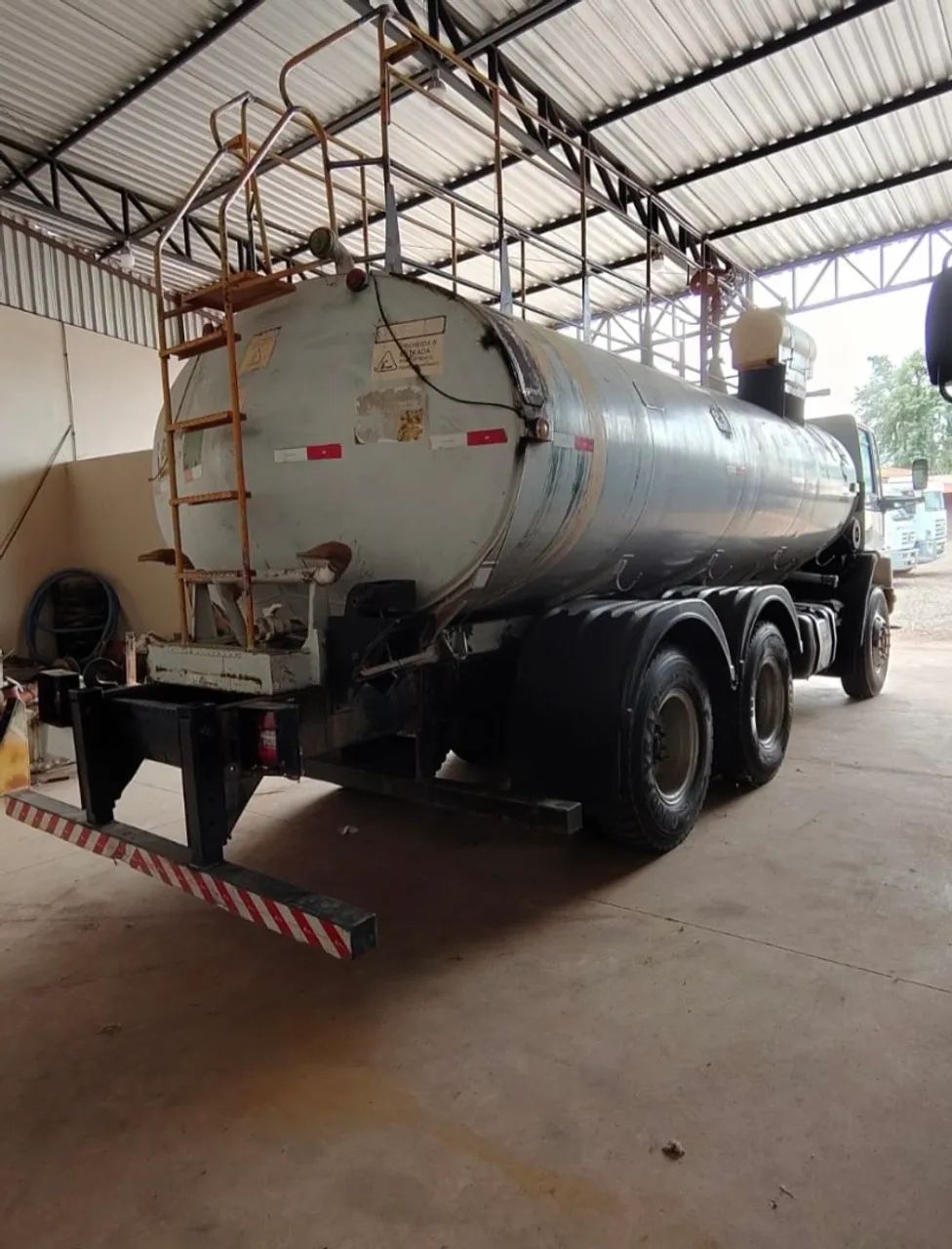 Ford cargo 2028E - Foto 3