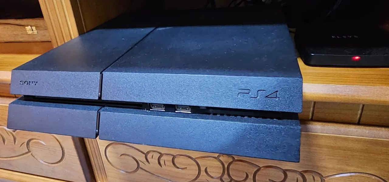PS4 com Volante Ferrari