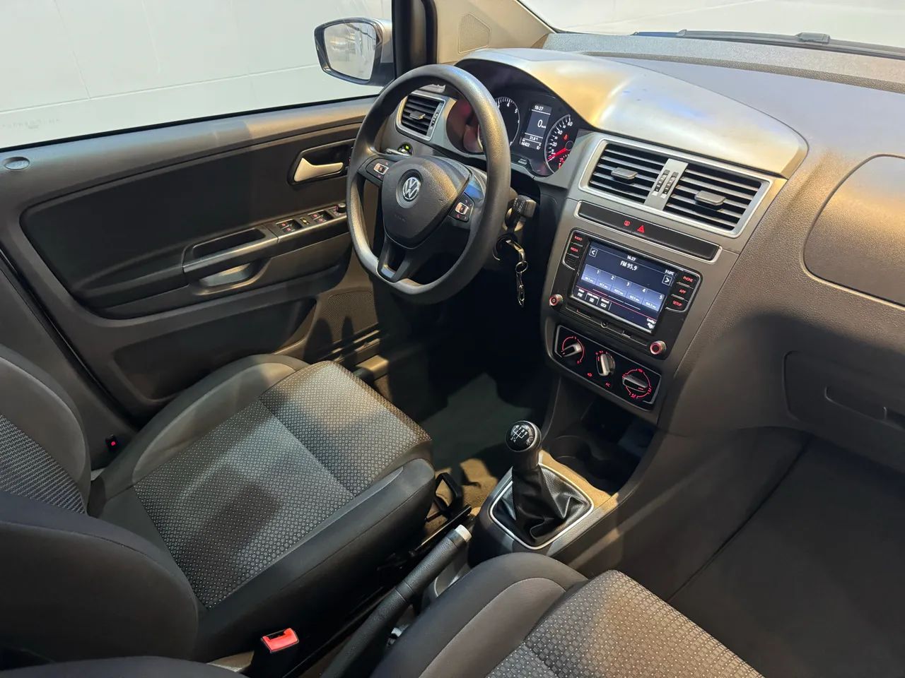 Volkswagen Fox Connect 1.6 Flex 8V 5P 2021 - Foto 5