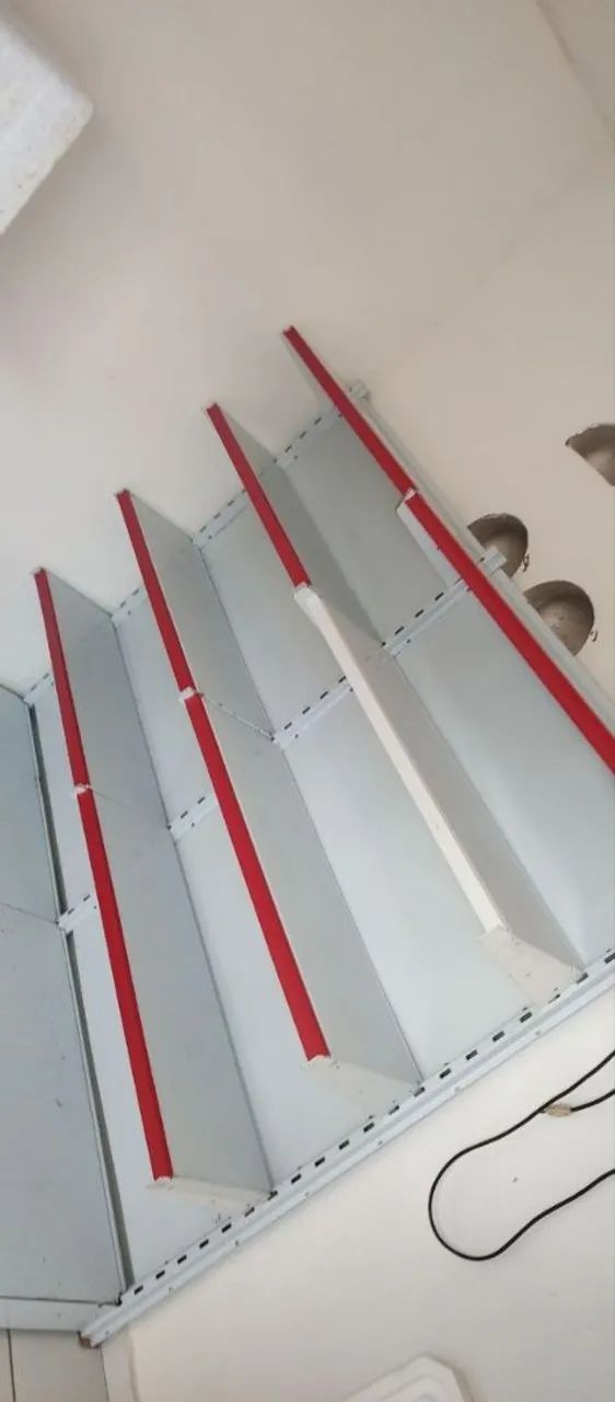 Vendo gôndola de parede  - Foto 2