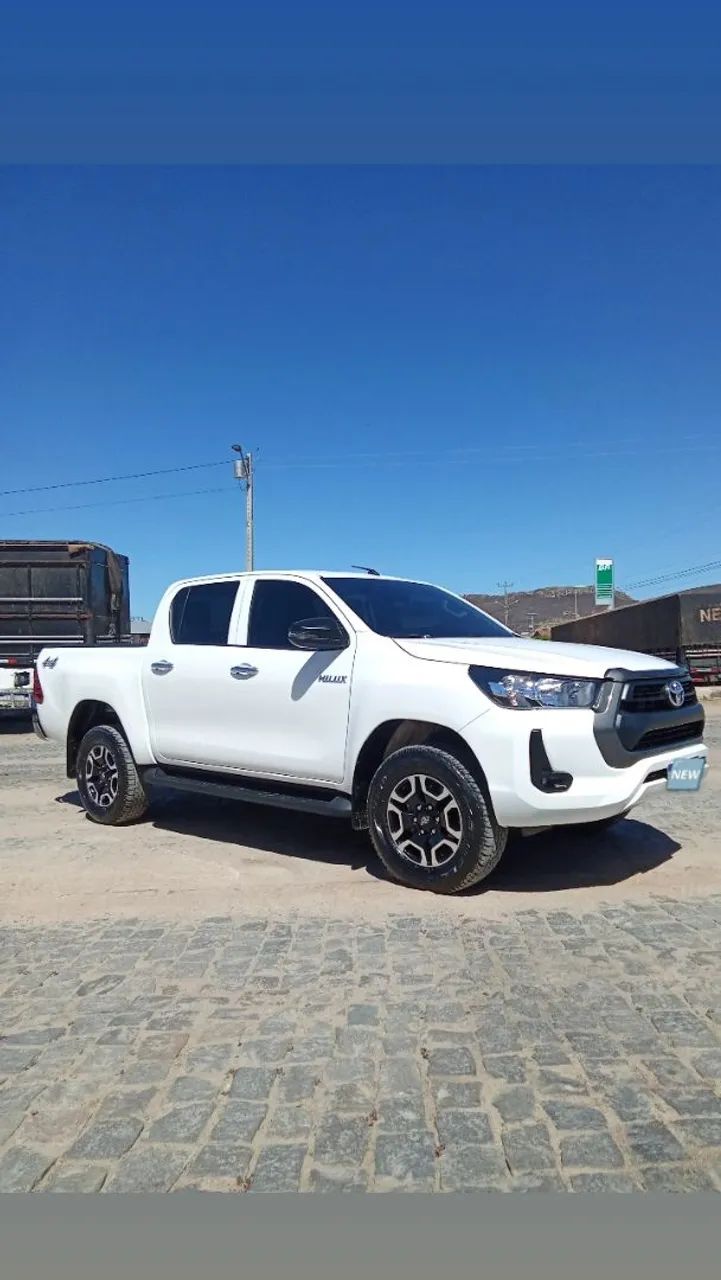 Toyota Hilux Hilux CD SR 4x4 2.8 TDI Diesel Aut. 2025