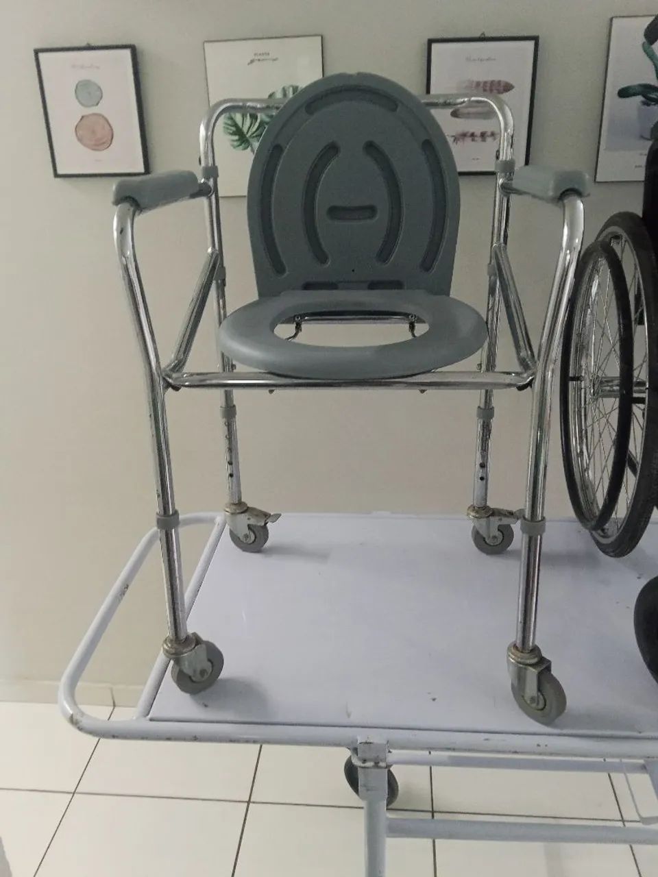 cadeira de roda hospitalar  - Foto 2