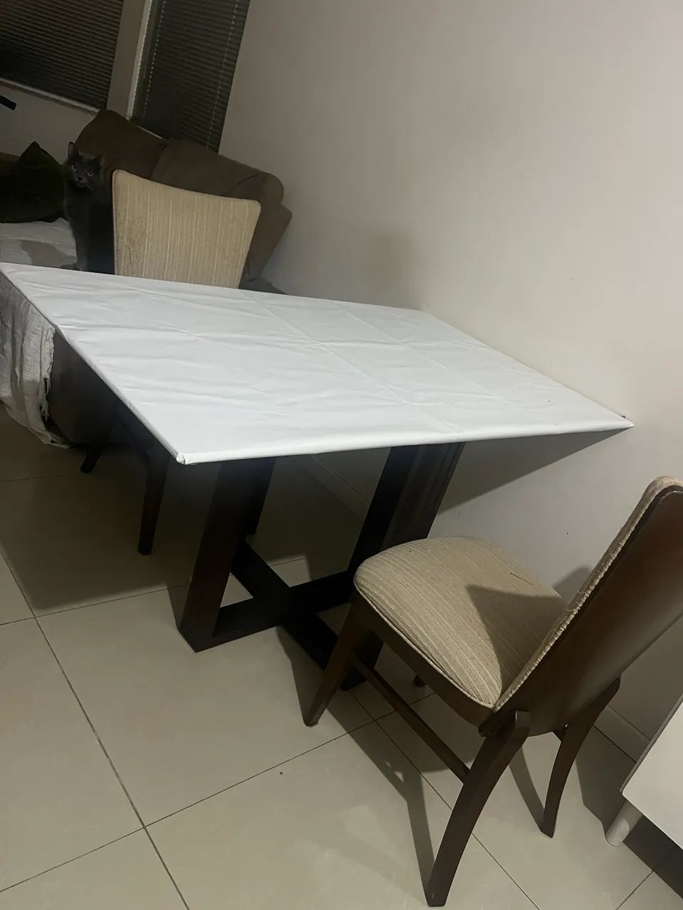 Mesa com duas cadeiras  - Foto 3