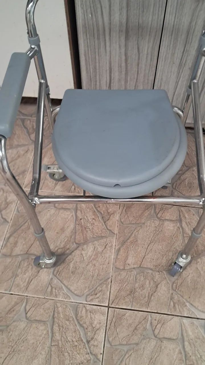 Cadeira de banho nova - Foto 3