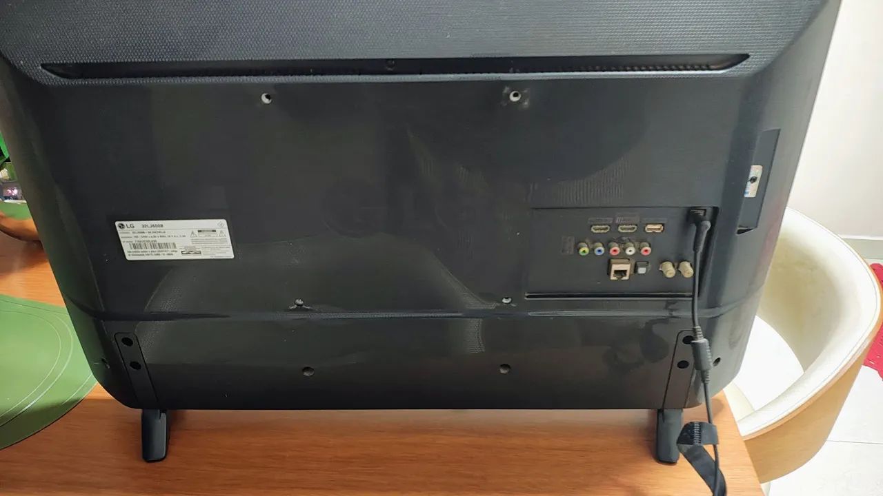 TV LG 32" Smart TV - Completa e funcionando perfeitamente - Foto 3