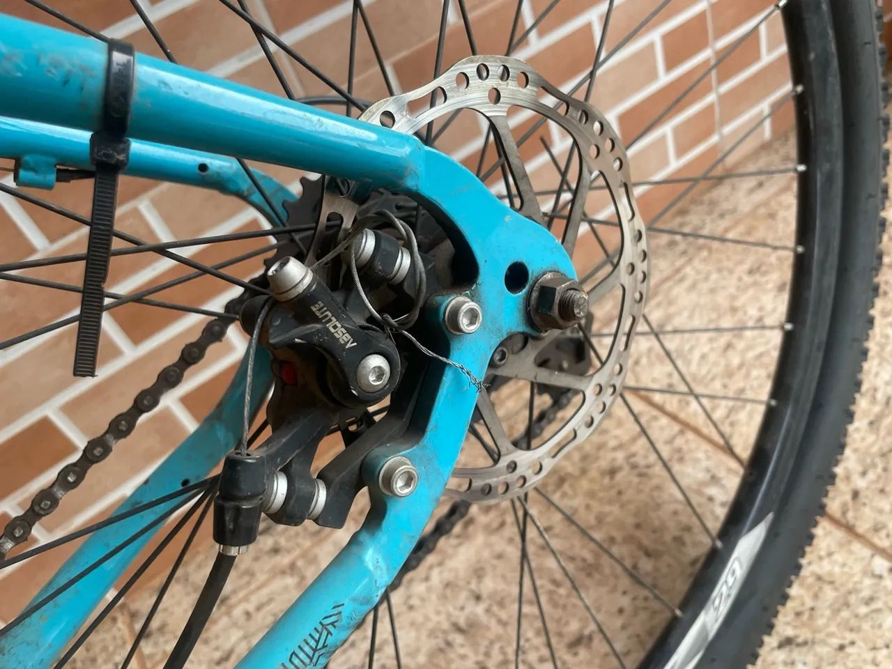 bicicleta aro 29 Ksw 800$ - Foto 3