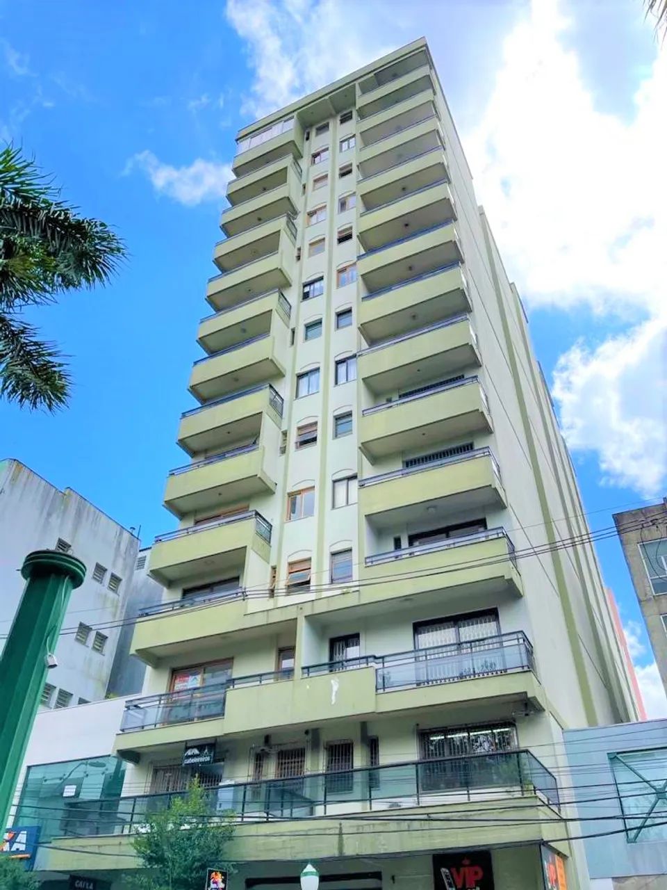 Apartamento Duplex com Suíte