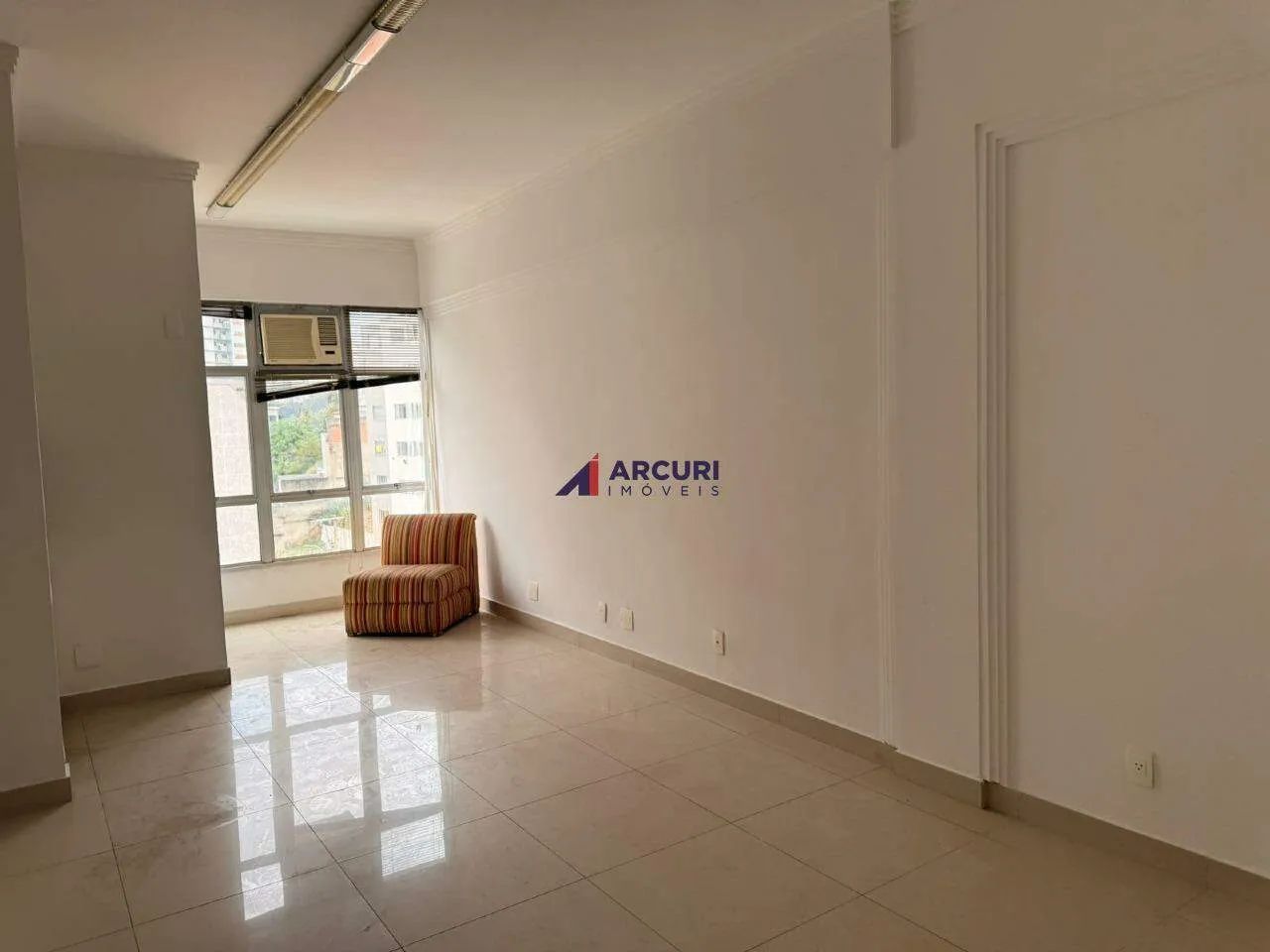 Sala 26 m² Santa Lúcia (BH) - Venda