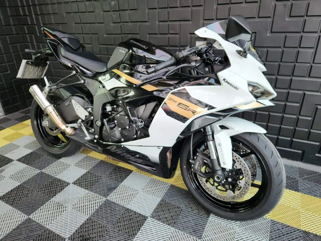 ニケ Ninja Zx-6r 636cc 2026 - 1527808133 | OLX