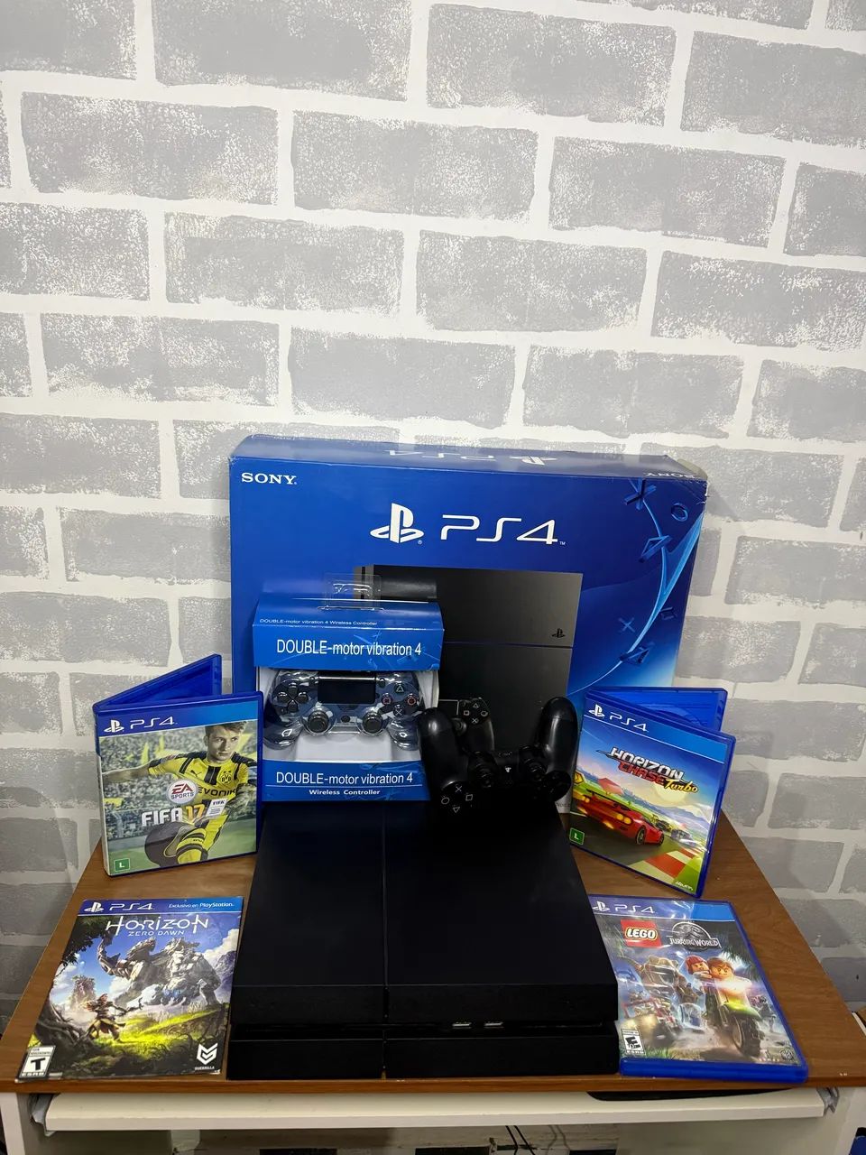 PlayStation 4 com caixa jogos e controle  - Foto 5