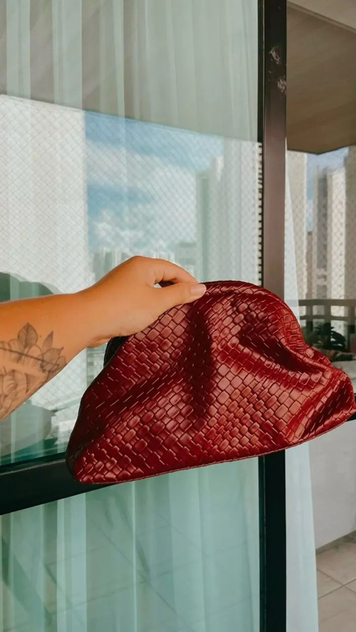 Clutch plissada 