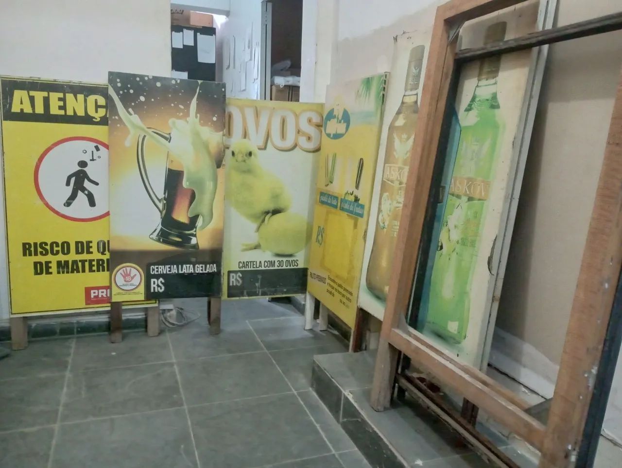 Placas Cavaletes