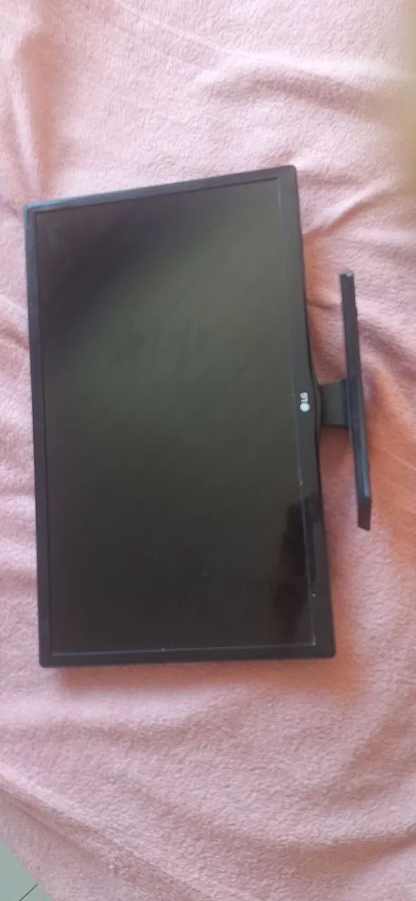 VENDO TV LG 24 POLEGADAS! - Foto 2