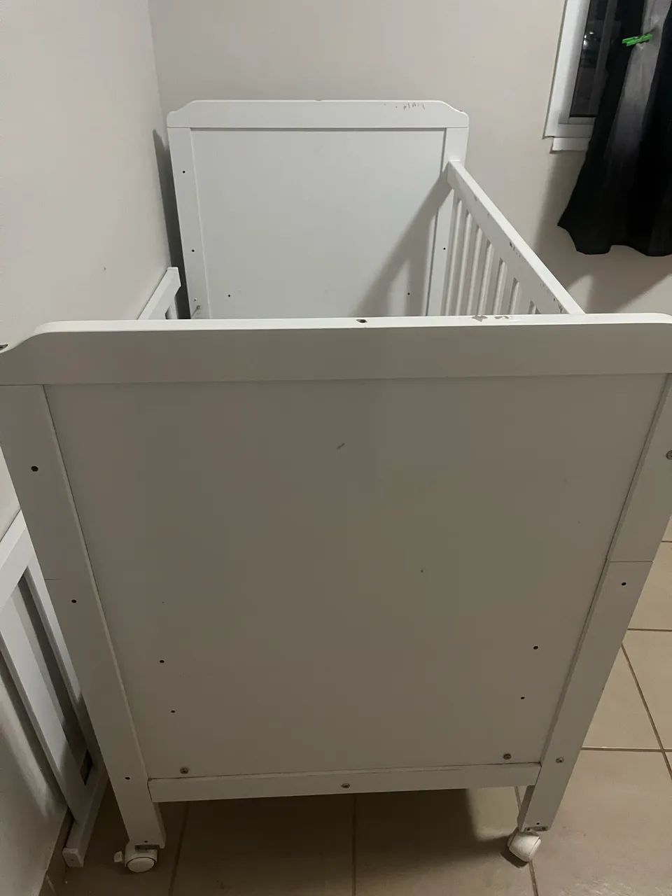 Vendo berço americano com colchão  - Foto 2