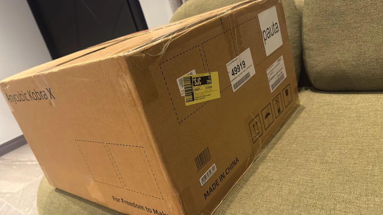 Impressora 3d Anycubic Kobra X na caixa top - Foto 3