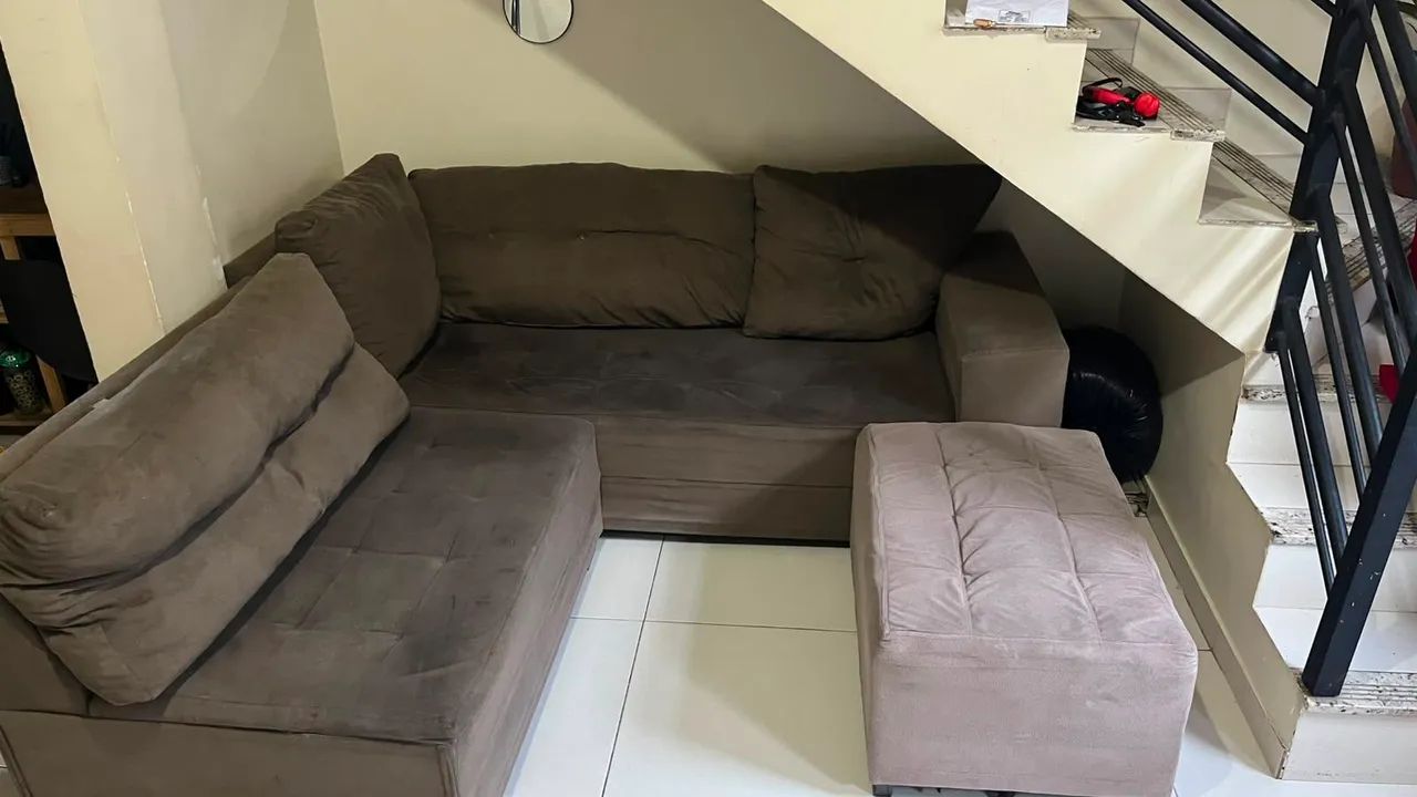 Sofá de canto semi novo 