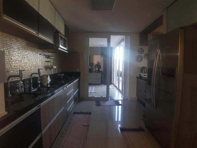 Alphaville 2, sobrado com 300 M² de área construída, 3 suítes - Foto 19