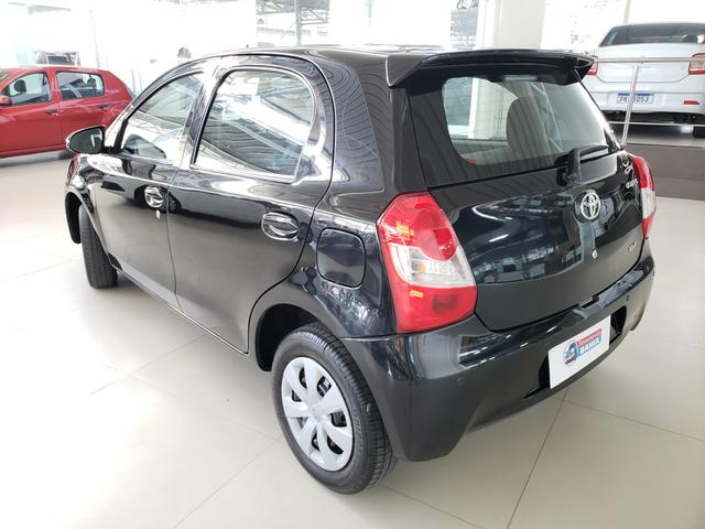Etios 1.3 X 2015/2015 com DVD ( 64.000km) Única dona - Foto 3