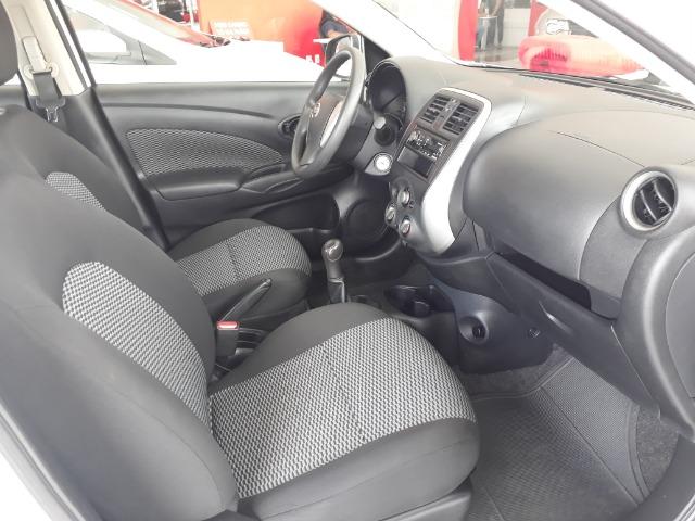 Oferta com Bônus de Ipva 2020 - Nissan Versa Conforto 1.0 2018 - Financiamos em até 60X - Foto 8